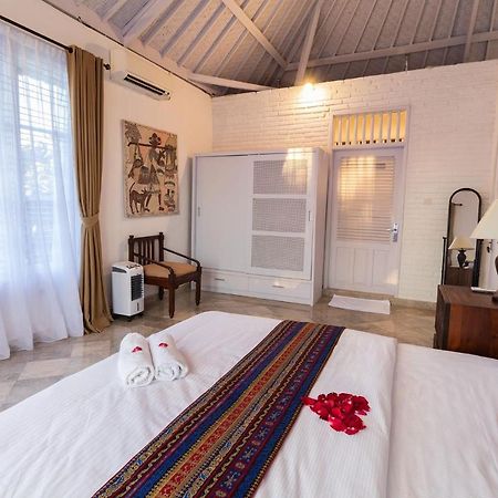 Villa Miracle Denpasar  Exterior photo