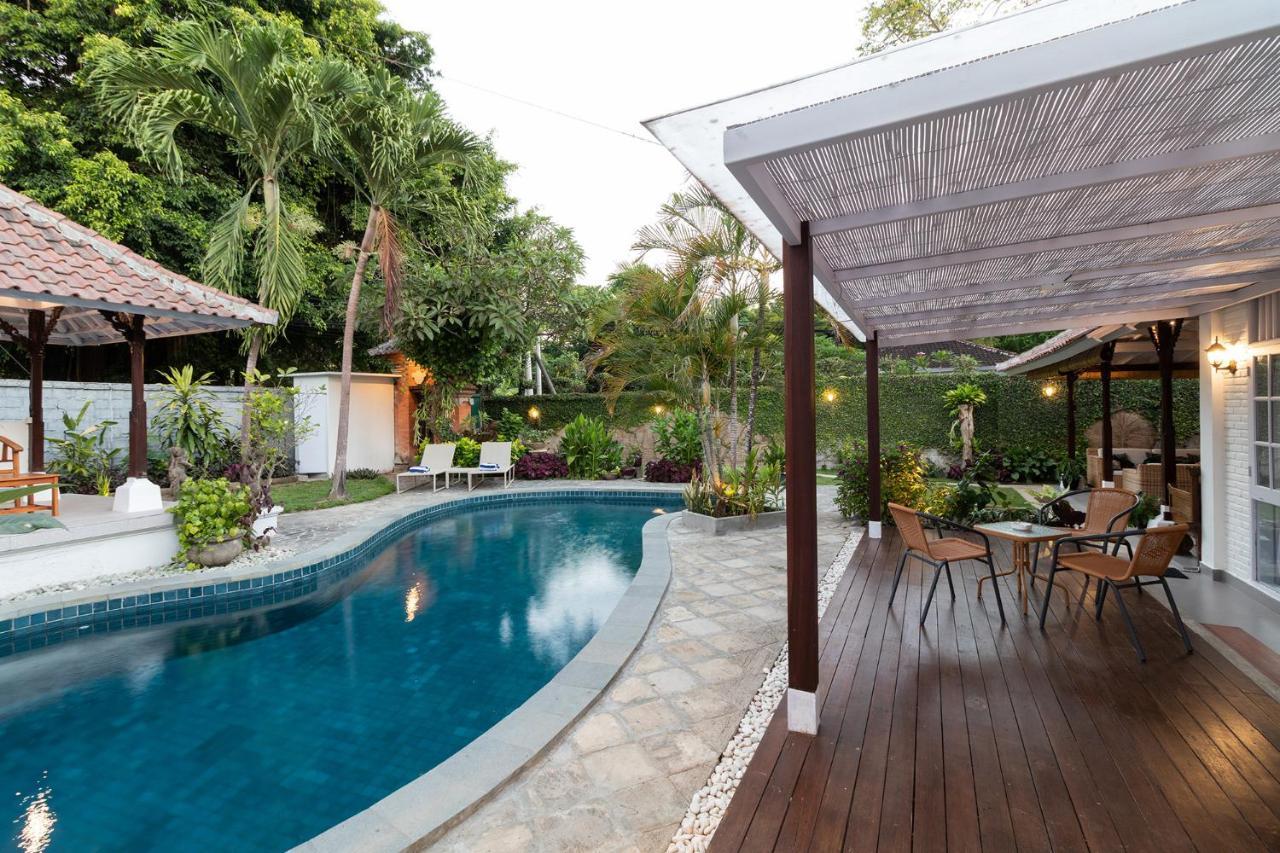 Villa Miracle Denpasar  Exterior photo