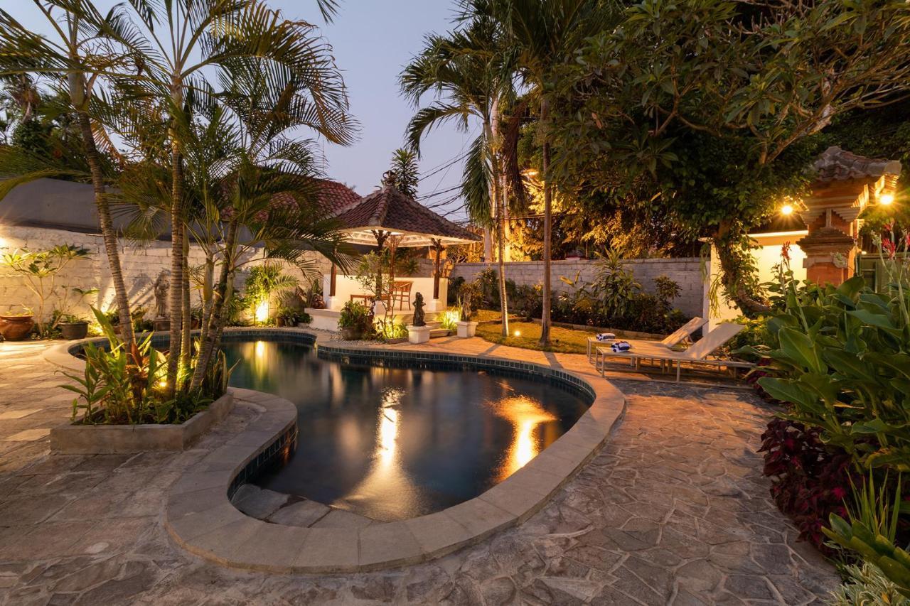 Villa Miracle Denpasar  Exterior photo
