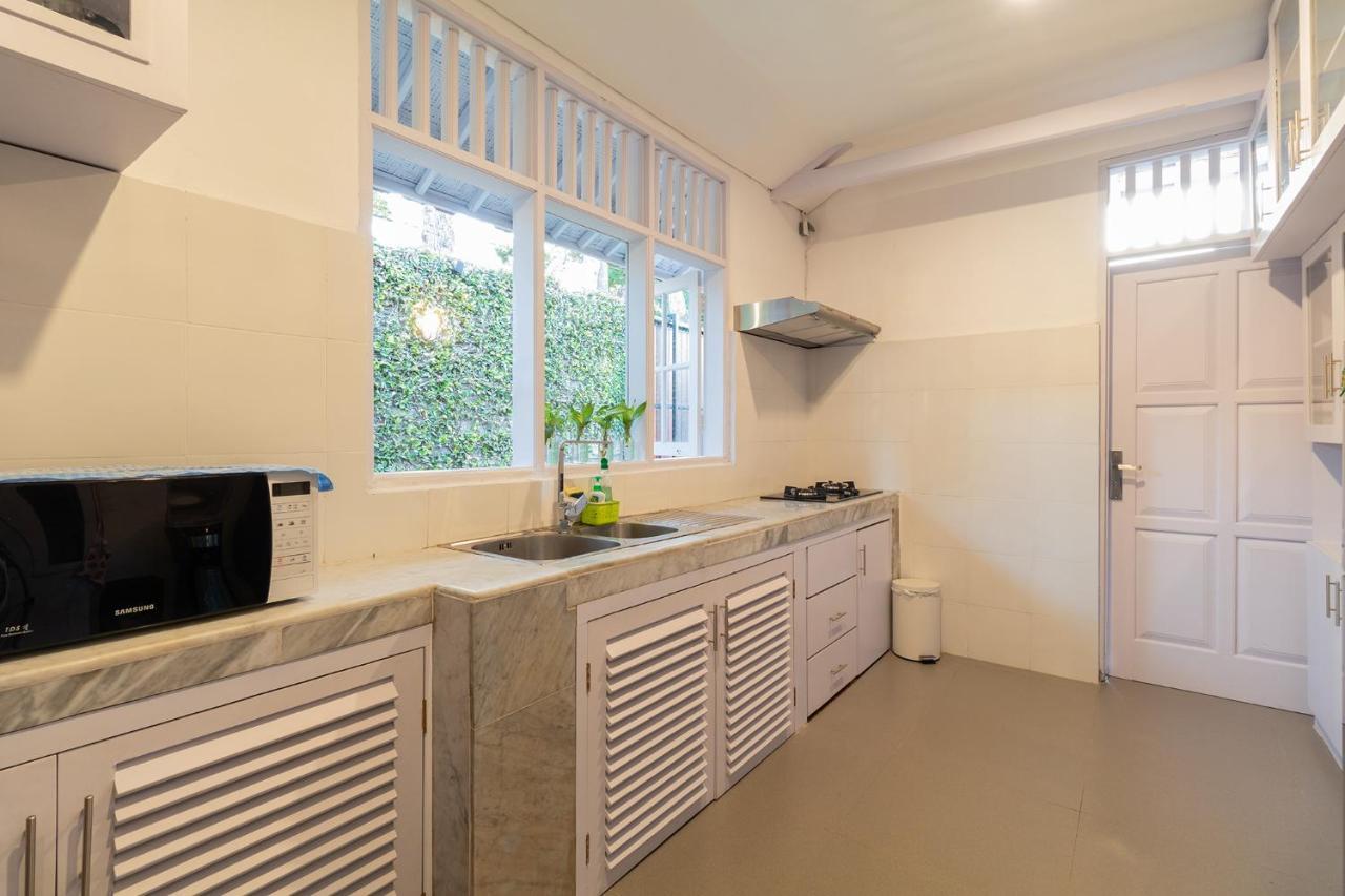 Villa Miracle Denpasar  Exterior photo