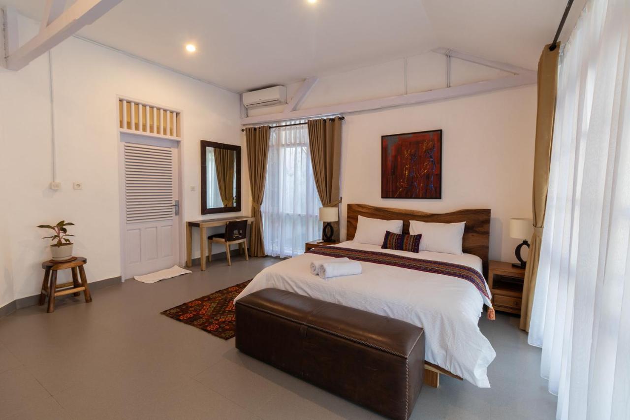 Villa Miracle Denpasar  Exterior photo